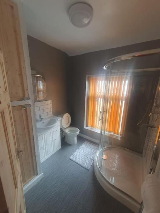 فيلا Guardian View Abertillery المظهر الخارجي الصورة